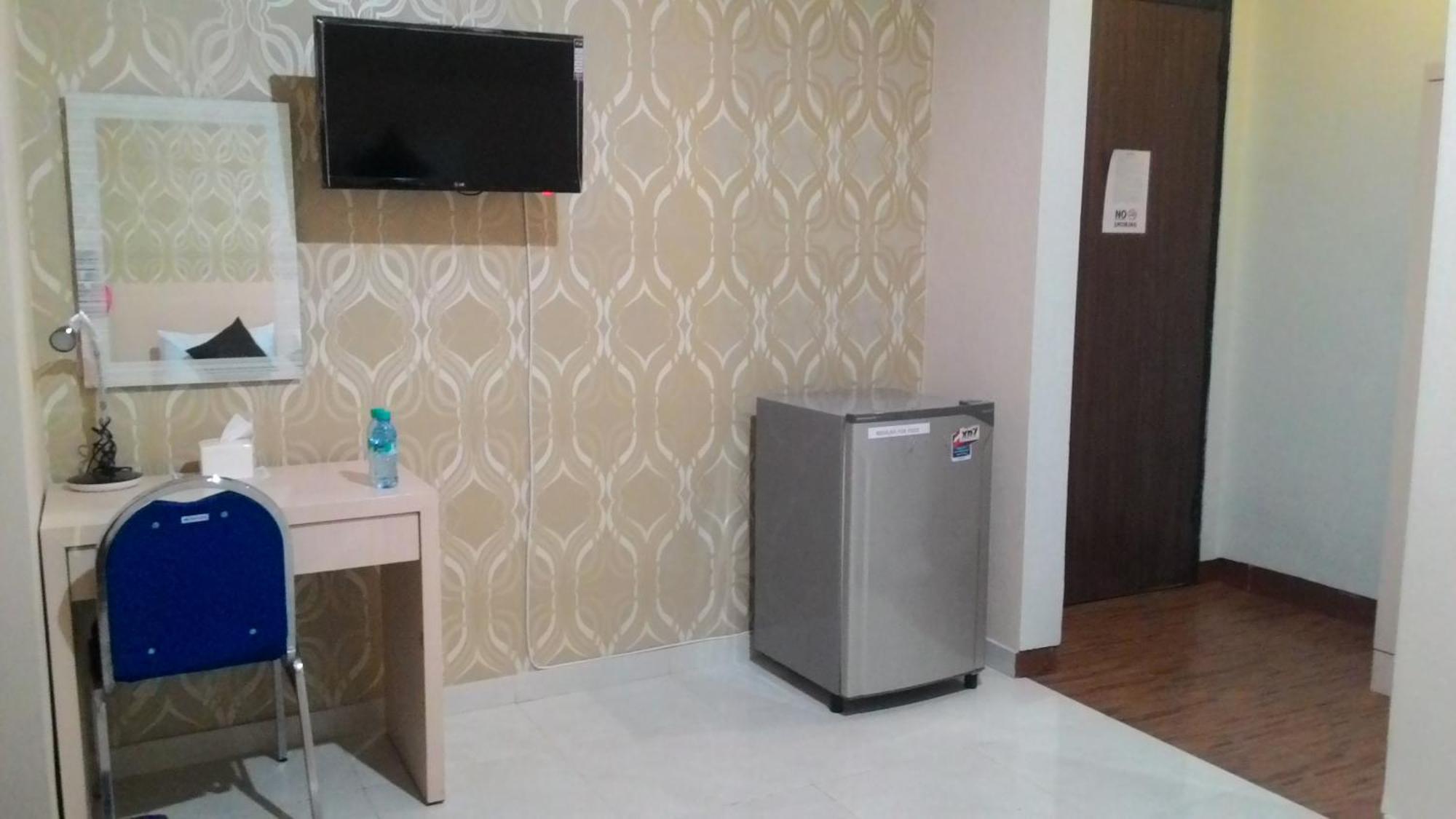 Swk 95 Hotel Σουραμπάγια Εξωτερικό φωτογραφία