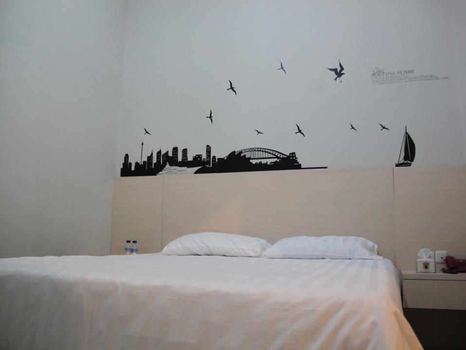Swk 95 Hotel Σουραμπάγια Εξωτερικό φωτογραφία