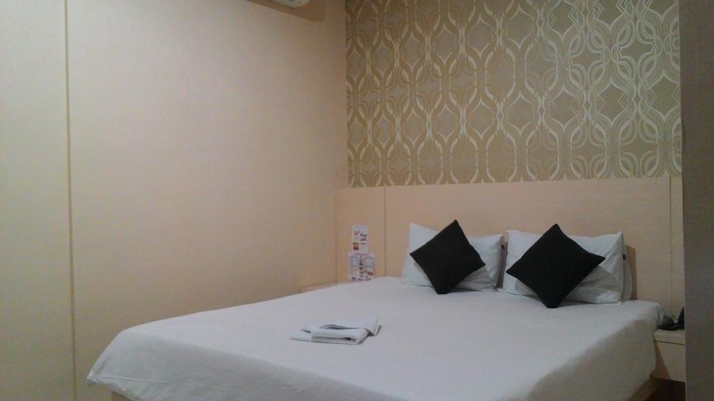 Swk 95 Hotel Σουραμπάγια Εξωτερικό φωτογραφία
